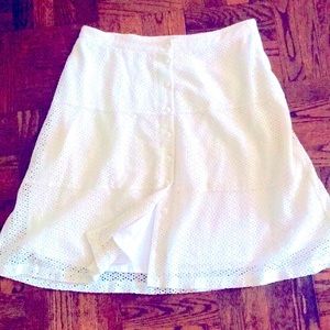 White skirt lined eyelit design XL